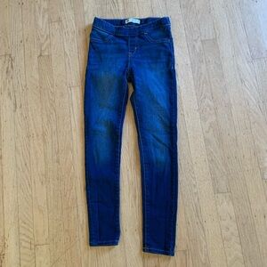 Levi’s girl’s size 10 Jegging with adjustable waist